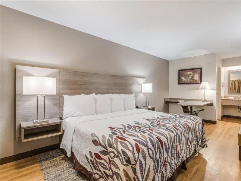 Red Roof Inn Lansing West - Msu Bagian luar foto