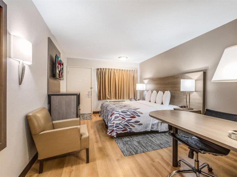 Red Roof Inn Lansing West - Msu Bagian luar foto