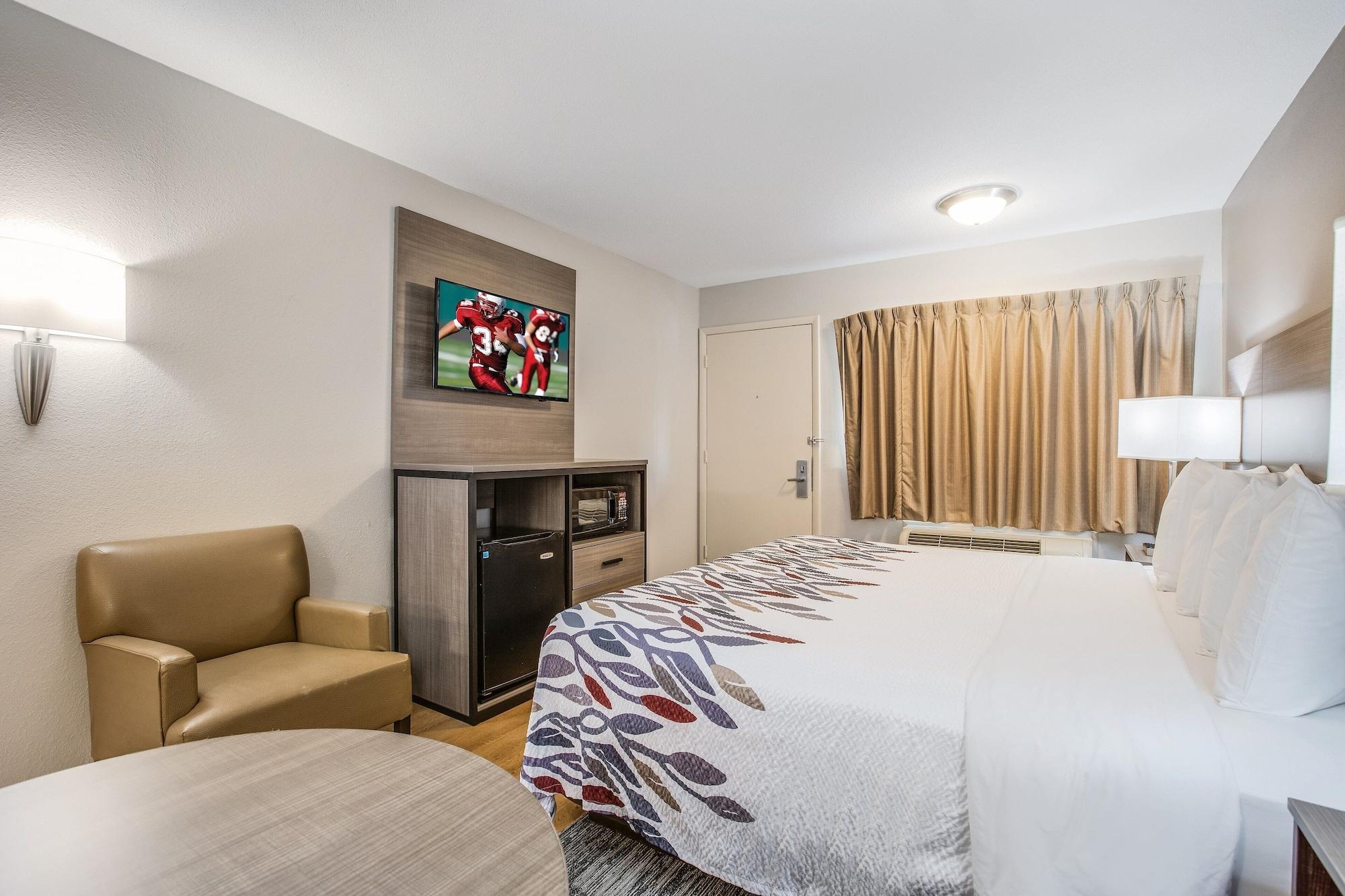 Red Roof Inn Lansing West - Msu Bagian luar foto