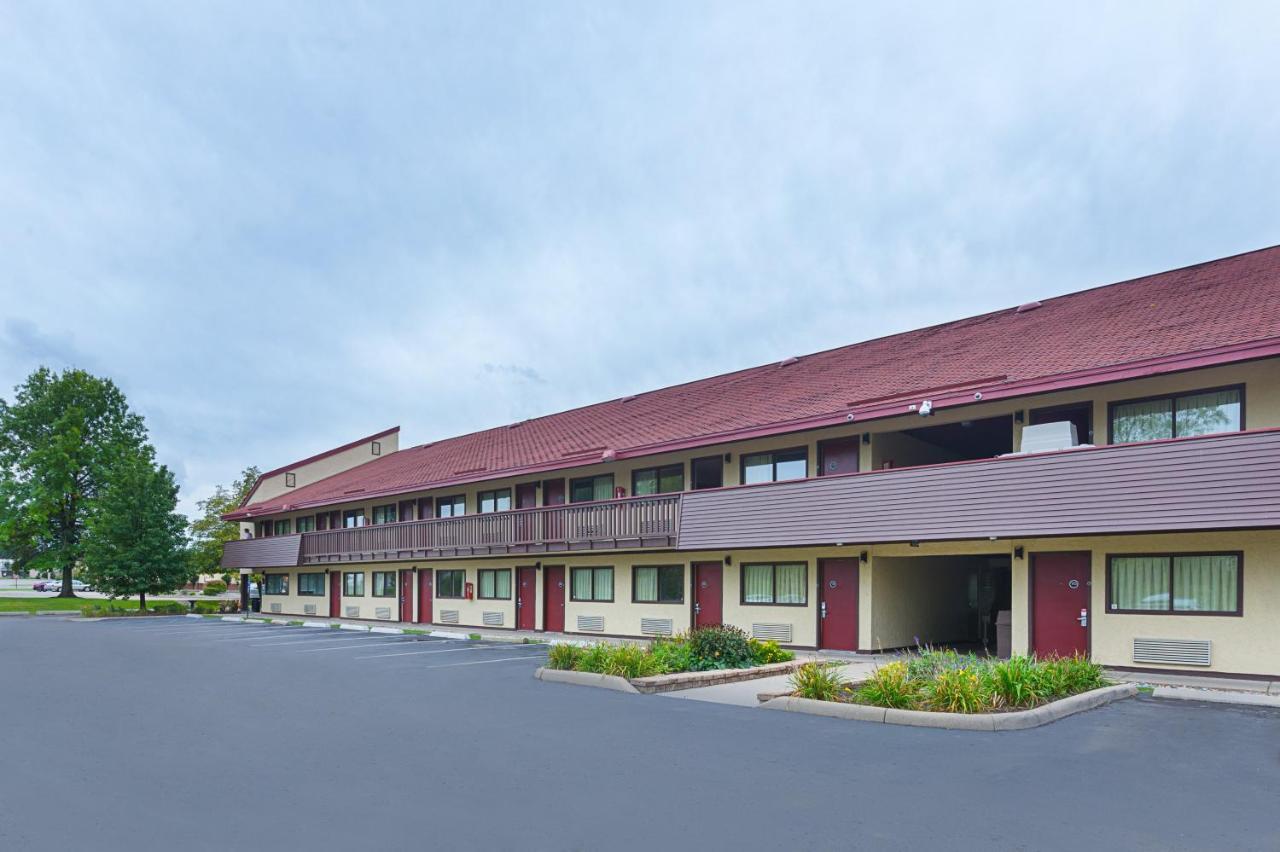 Red Roof Inn Lansing West - Msu Bagian luar foto